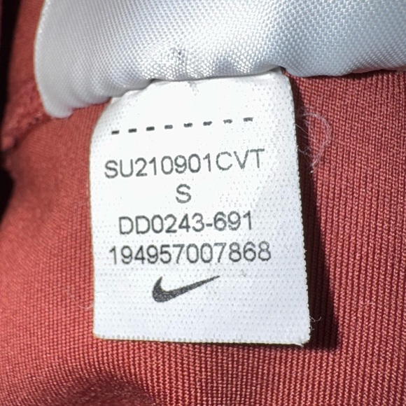 Nike One Dri-Fit Mid Rise Tight Fit Bike Shorts Women’s size Small - Picture 13 of 13